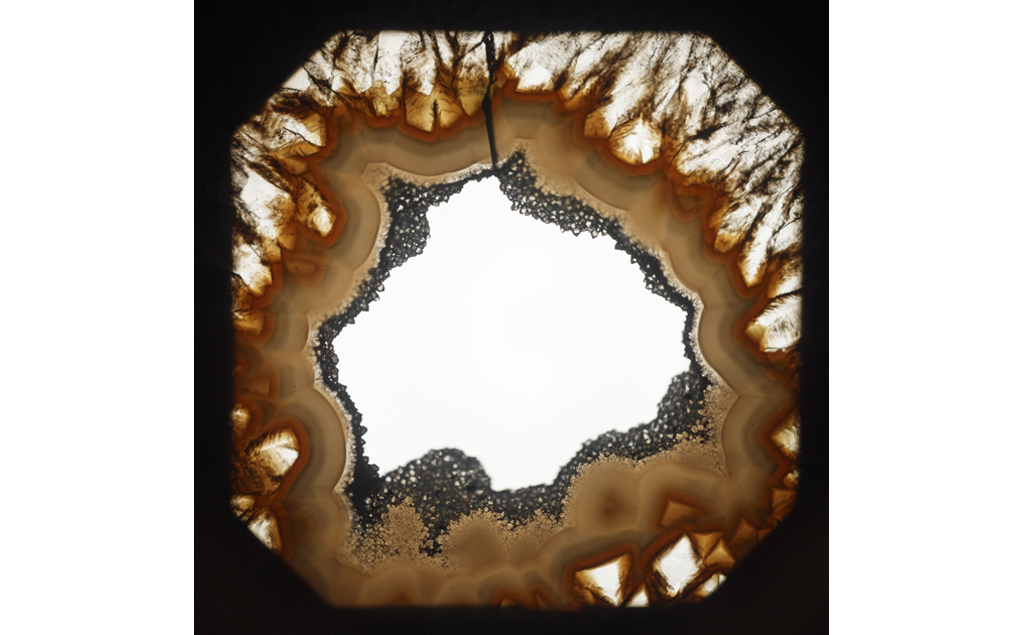 1-agate-1