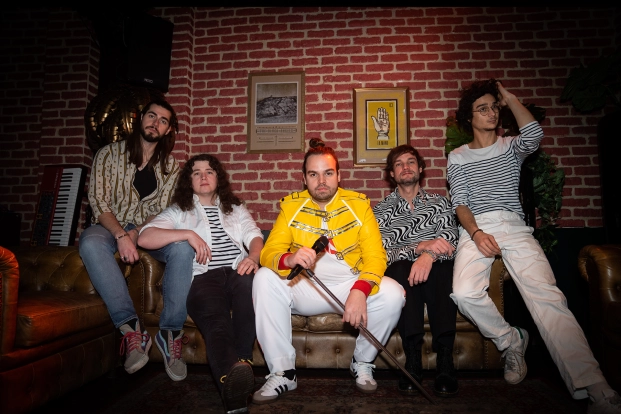 THURSDAY LIVE SESSIONS - VISIONS OF QUEEN